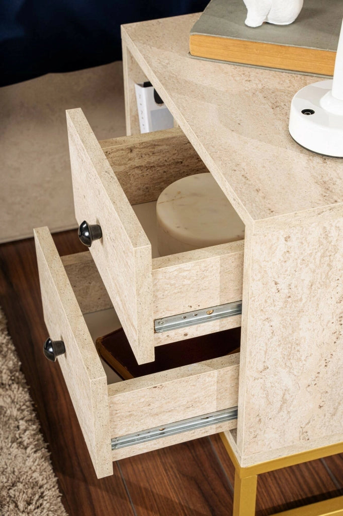 Comodino Rhiannon, Comò basso, Tavolino da notte, Mensola da letto, 45x30 h50 cm, Beige e Oro