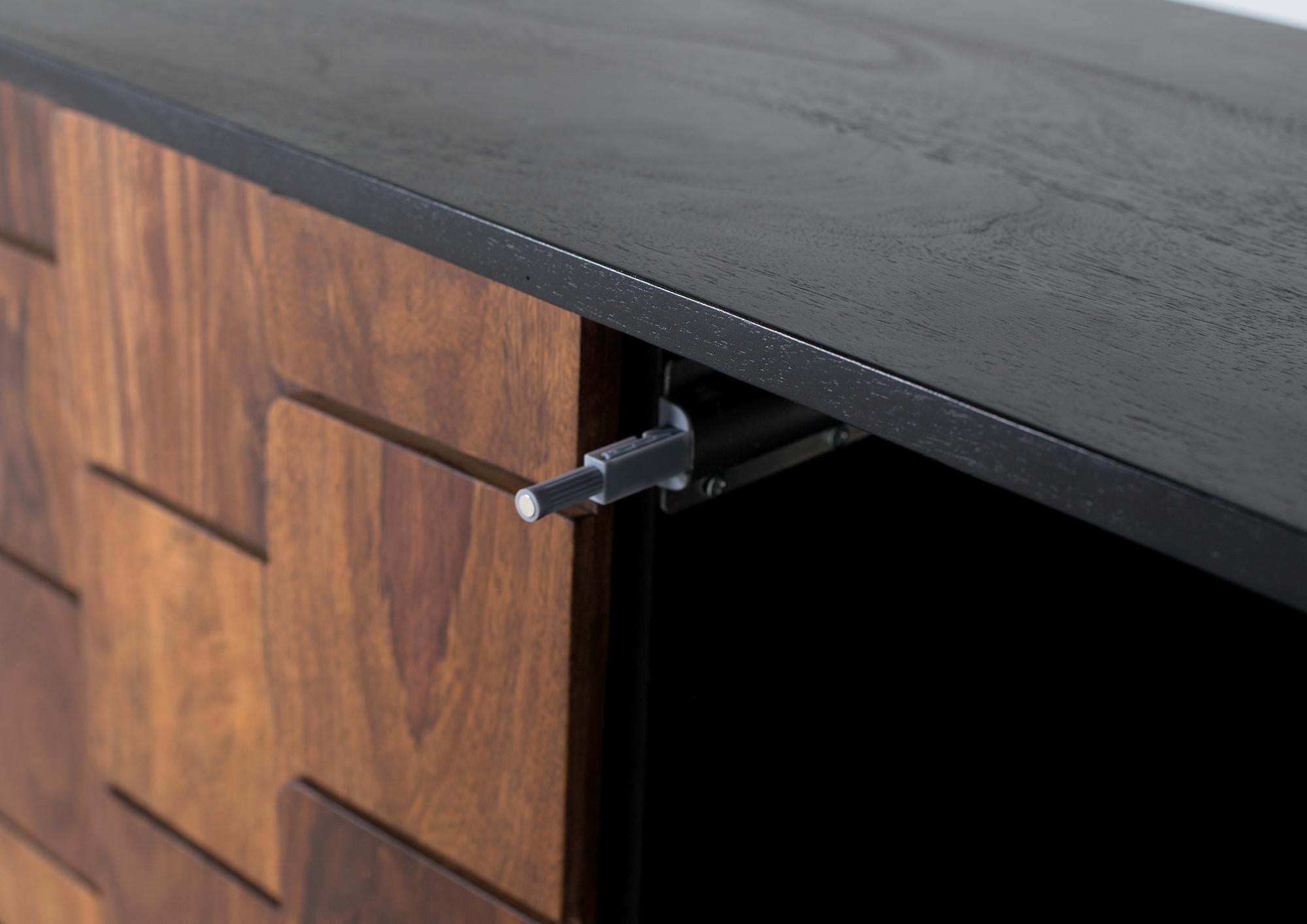 Mobile TV a 3 ante in legno di mango.