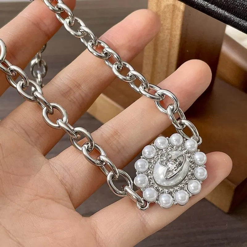 Collana vintage con perle rotonde e pianeti, regalo di Natale o compleanno.