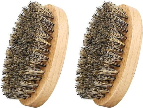 Spazzola per barba con pelo di maiale - Manutenzione della barba - Maniglia in legno - Bifacciale - Manutenzione quotidiana - Uomini - Adatto per tutte le lunghezze di barba - Legno naturale.