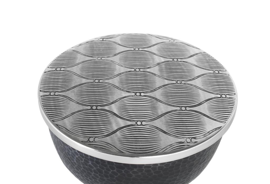 Tavolino rotondo con struttura in alluminio grigio scuro