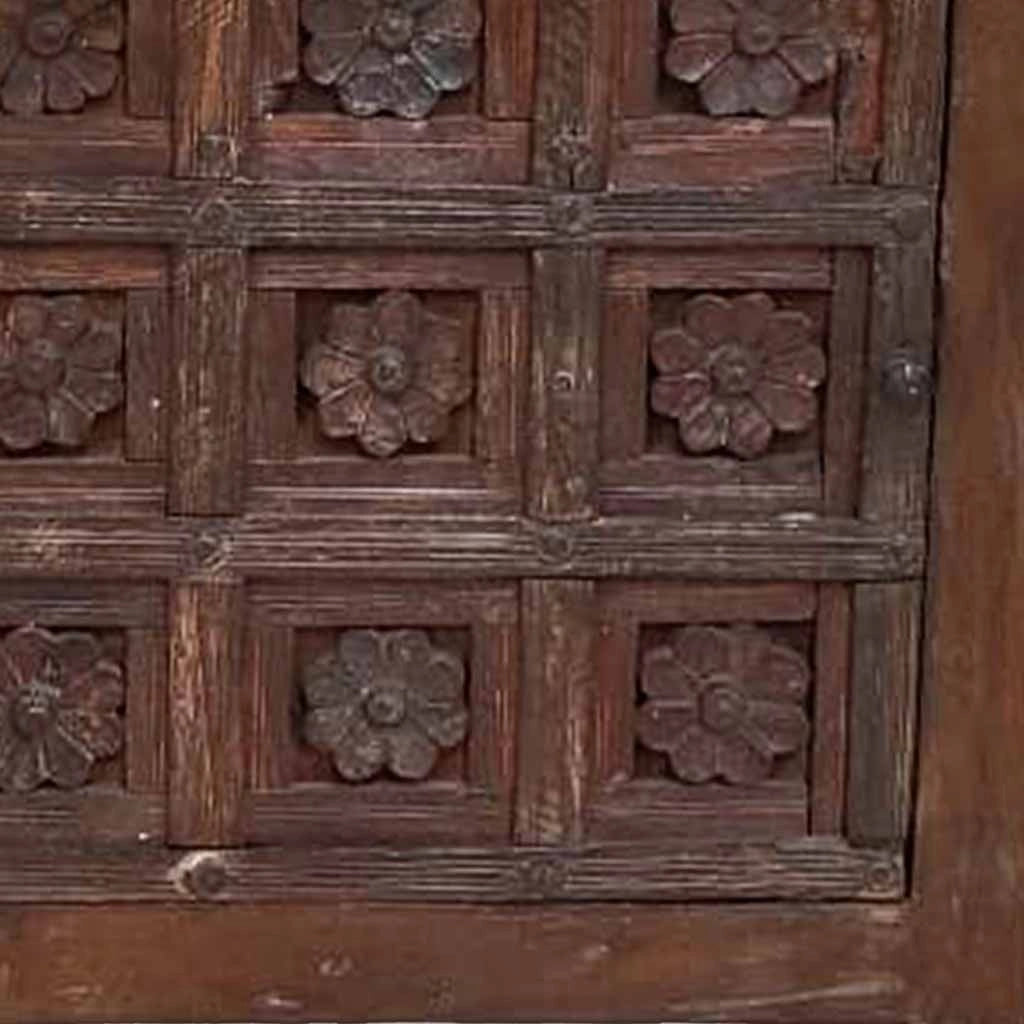 Comodino in legno fatto a mano58x34x60h cm