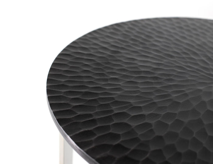 Set di 2 tavolini da caffè in metallo fatti a mano