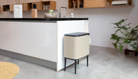 Brabantia Bo Touch Bin 33 L 3 cestello/i Beige