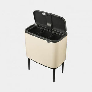 Brabantia Bo Touch Bin 33 L 3 cestello/i Beige