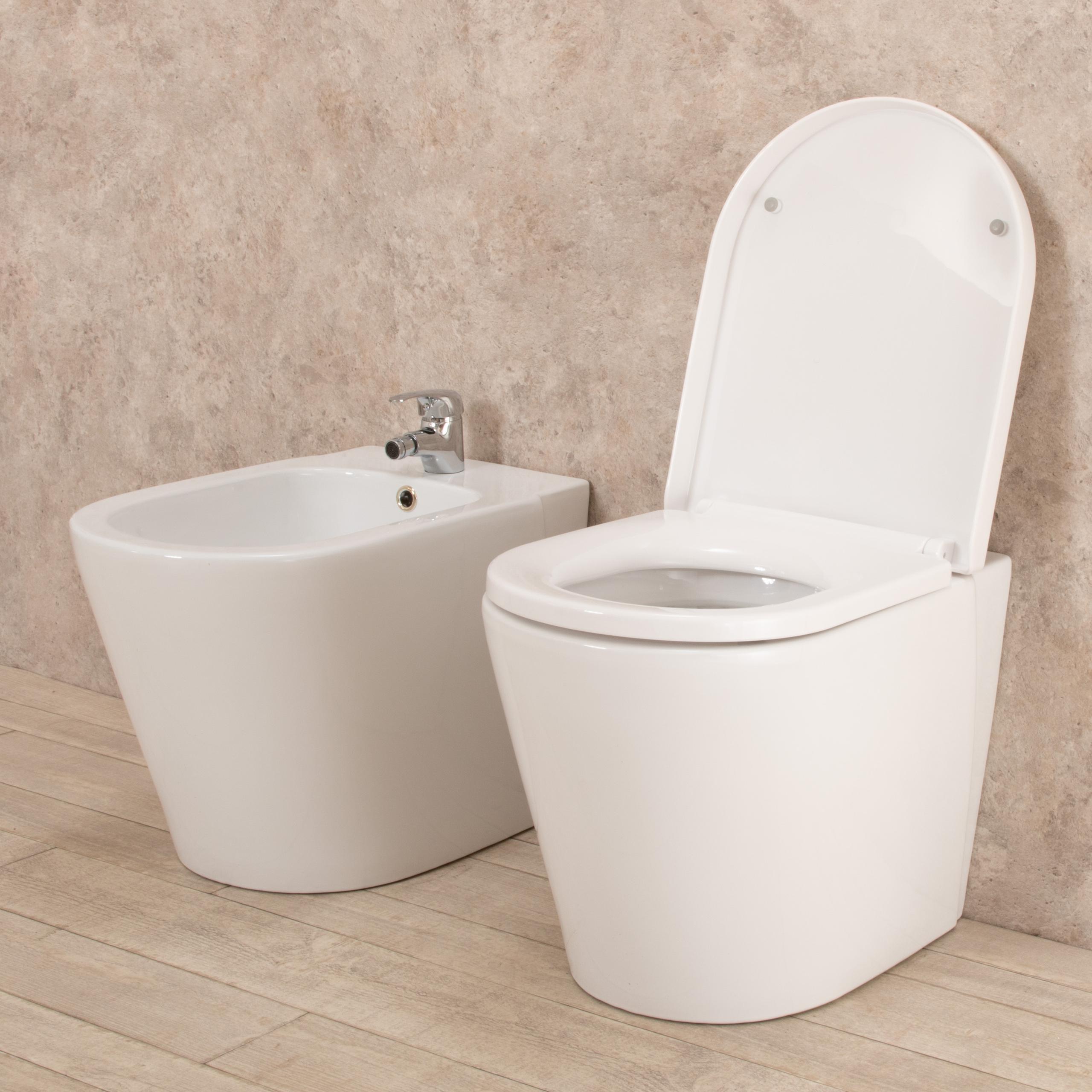 Coppia di Sanitari WC e Bidet  a Terra Filo Muro in Ceramica Bianchi