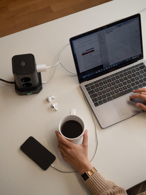 Brennenstuhl 1153560000 prolunghe e multiple 2 m 8 presa(e) AC Interno Nero