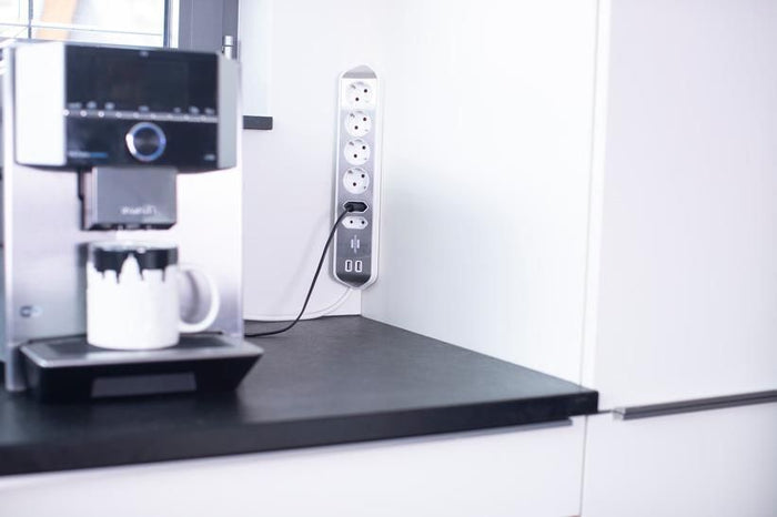 Brennenstuhl 1153590620 prolunghe e multiple 2 m 6 presa(e) AC Interno Argento, Bianco