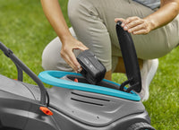 Gardena PowerMax 32/18V P4A tagliaerba Tagliaerba a spinta Batteria Blu, Grigio