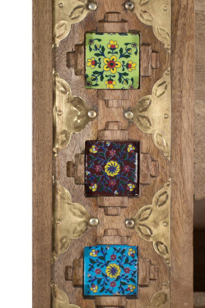 Libreria in legno di mango dal design unico realizzato a mano