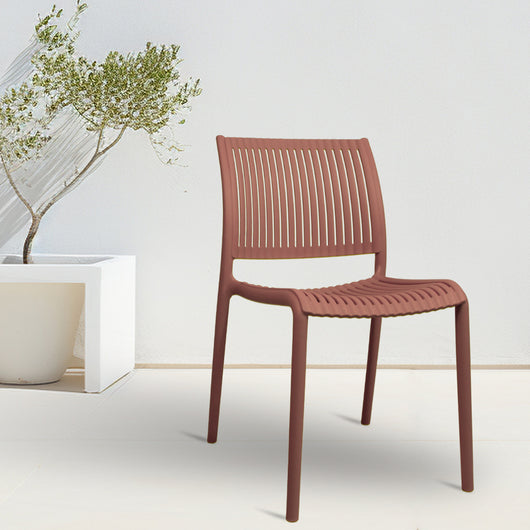 Sedia Aurora da esterno in plastica colore rosso mattone modello comfort