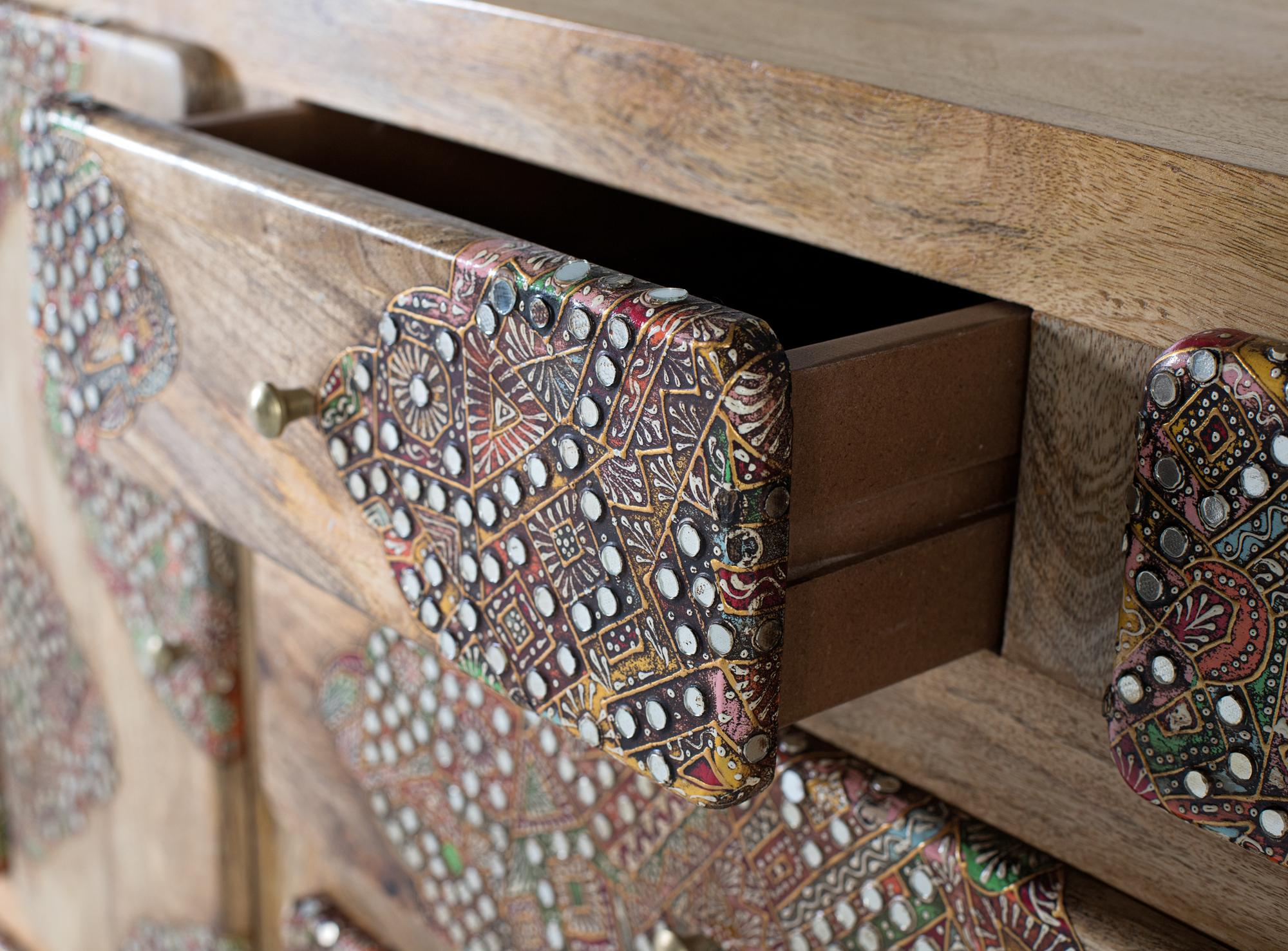 Credenza in legno massello di mango con dettagli dipinti 148 cm