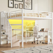Letto a soppalco in metallo 140x200 cm con scala; scrivania integrata; ripiani e LED; bianco