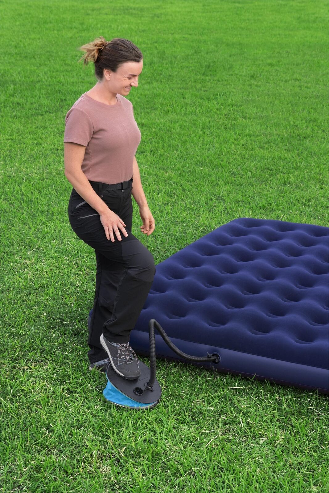 Bestway 62005 / 24 pompa ad aria da pavimento Nero, Blu Gonfiabili