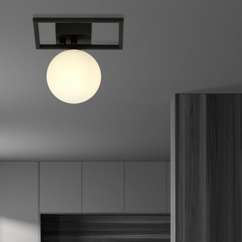 Lampada da soffitto Imago in metallo nero e vetro opale