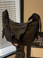 Borsa a forma di mezzaluna in nylon per donna, borsa a tracolla leggera e regolabile, borsa a tracolla per uso quotidiano, borsa a tracolla in pelle nera
