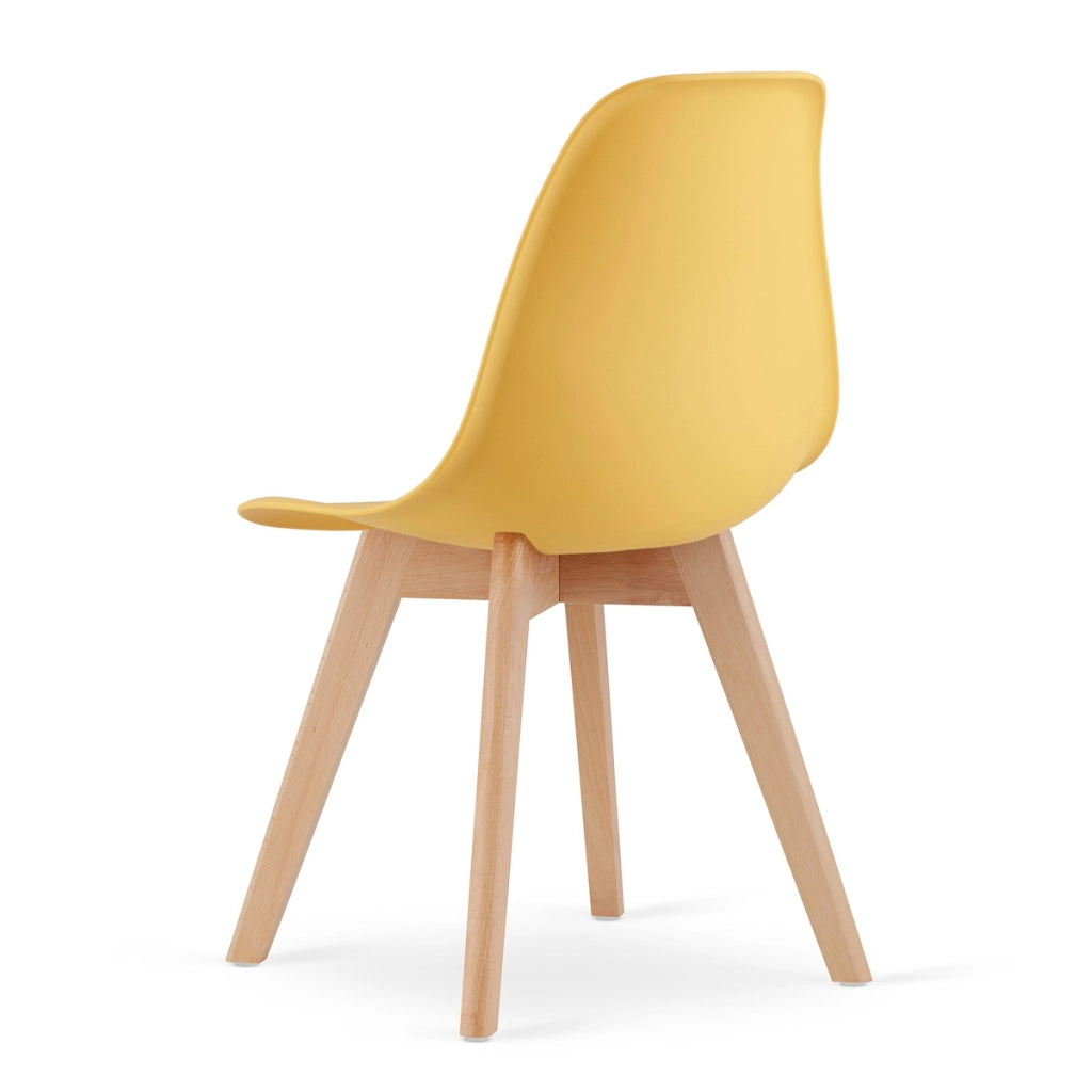 Sedia di design Kito senape con gambe in legno di faggio