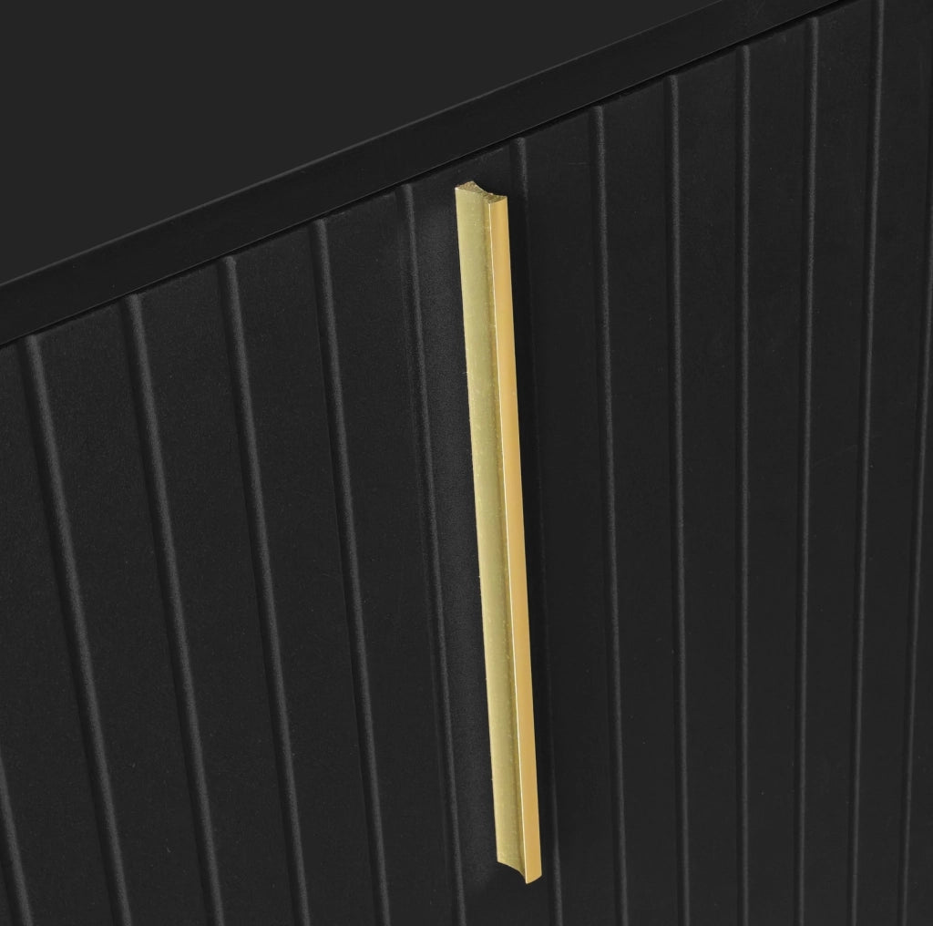 Credenza 3 ante con ripiani regolabili; struttura in MDF e base in metallo; nera