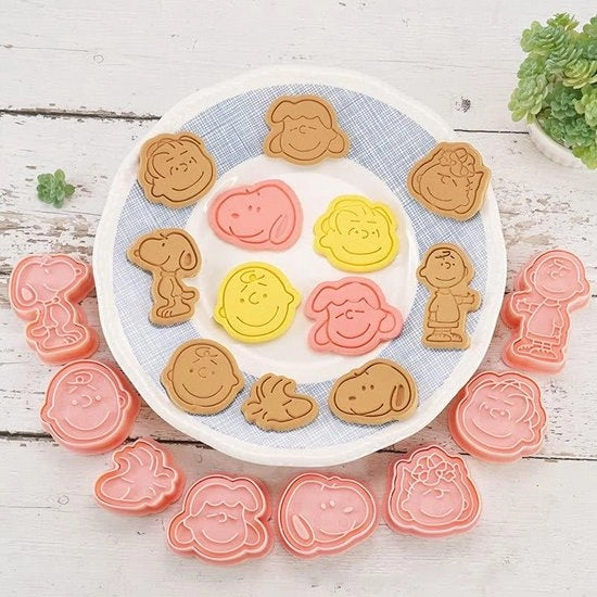 Set di stampi per biscotti animali per bambini, 8 pezzi, forma Snoopy, set di stampi per biscotti per bambini, stampi per biscotti in plastica 3D