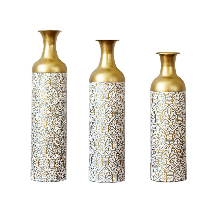 Fioriera a più livelli set da 3 con altezze differenziate in metallo oro e bianco per piante e decorazioni indoor