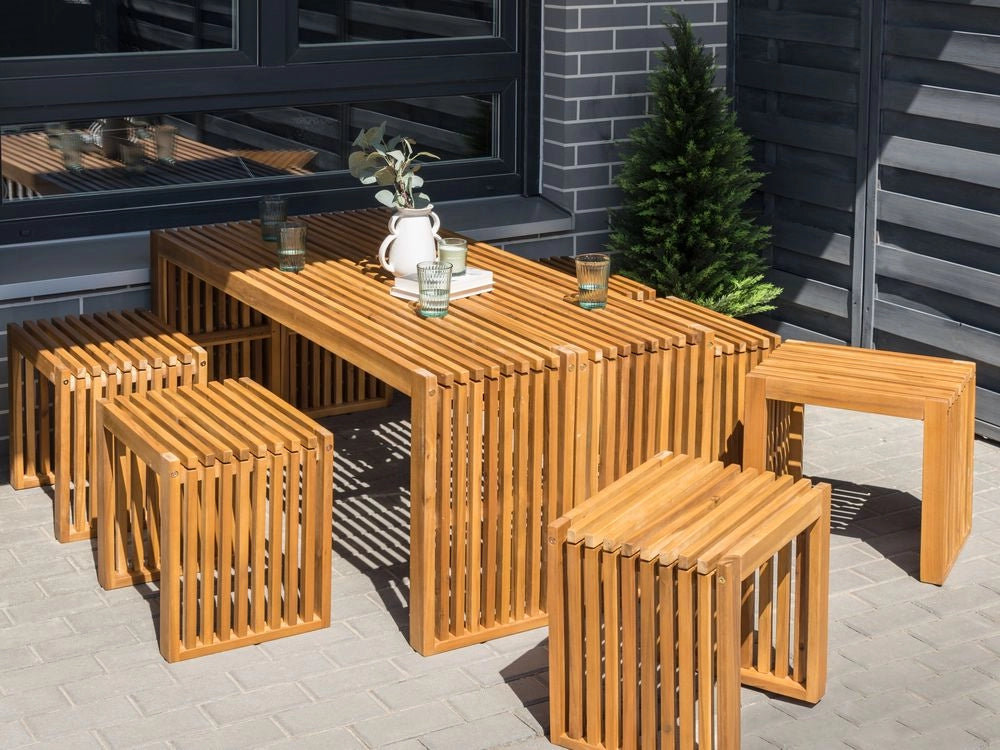 Set da pranzo da giardino 8 pezzi Tavolo rettangolare in legno massiccio di acacia chiaro 6 sgabelli Stile rustico moderno per interni esterni