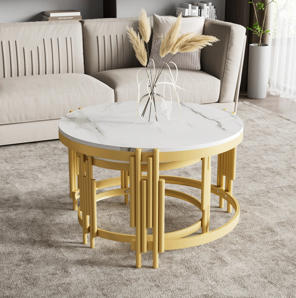 Set di 2 tavolini da caffè rotondi impilabili effetto marmo; MDF e metallo; bianco e ottone anticato