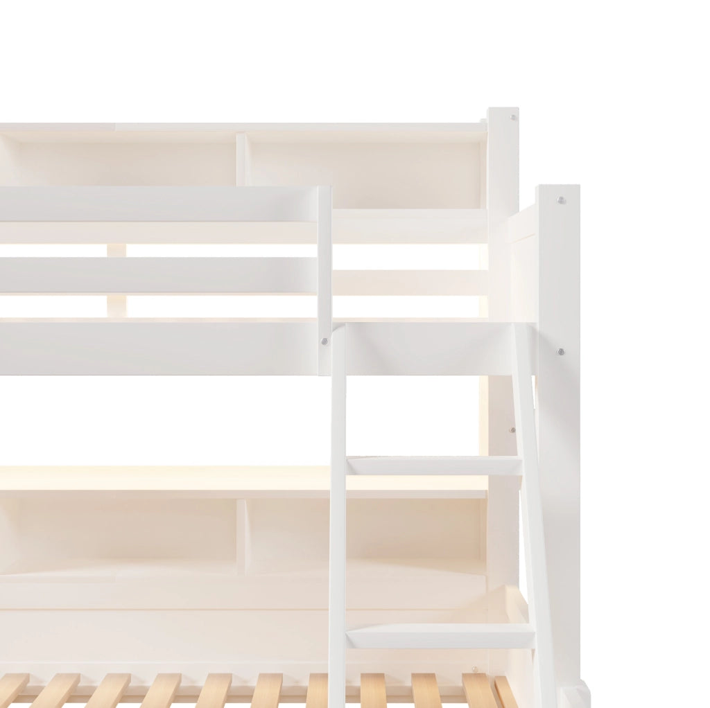 Letto a castello con letto inferiore da 140x200 cm e superiore da 90x200 cm; in legno di pino bianco