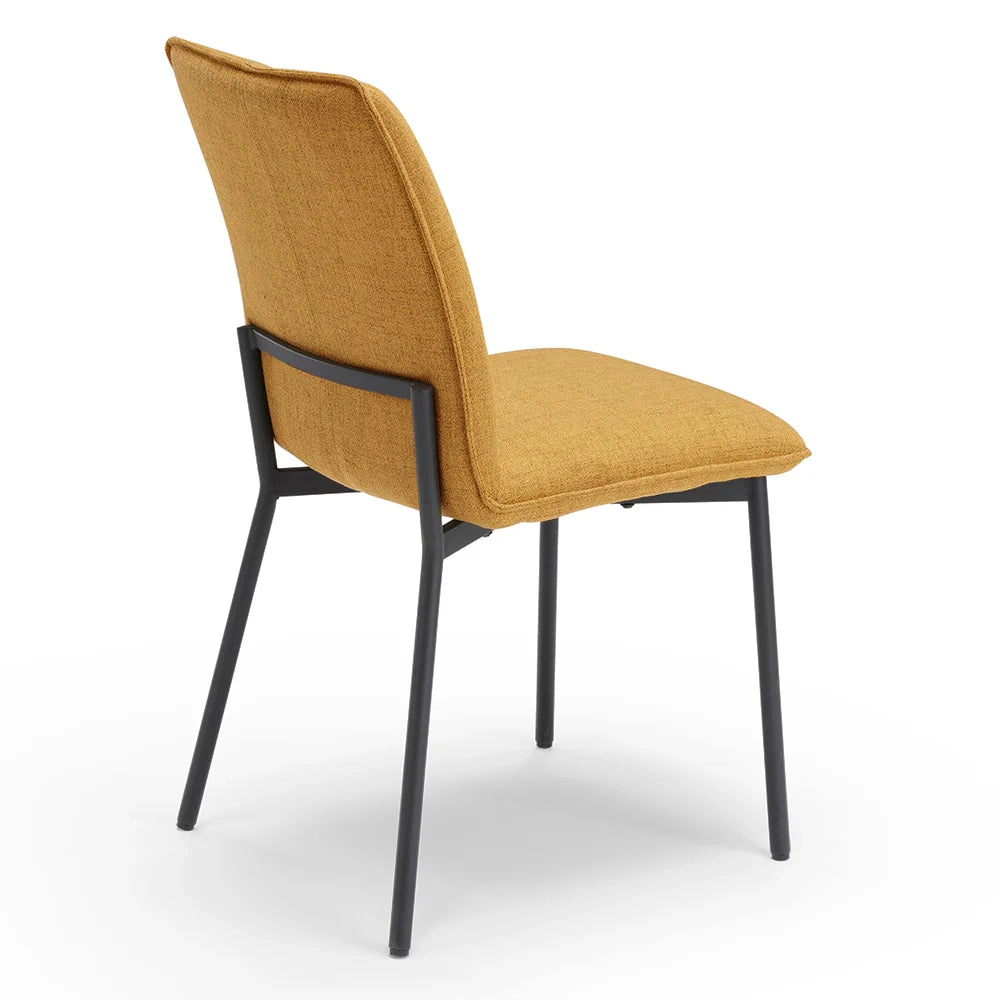 Set 6 sedie imbottita CAMILLA per cucina, sala da pranzo e soggiorno, design moderno, gambe coniche robuste finitura ghisa, schienale e seduta rivestiti con tessuto effetto doppio tono colore Senape