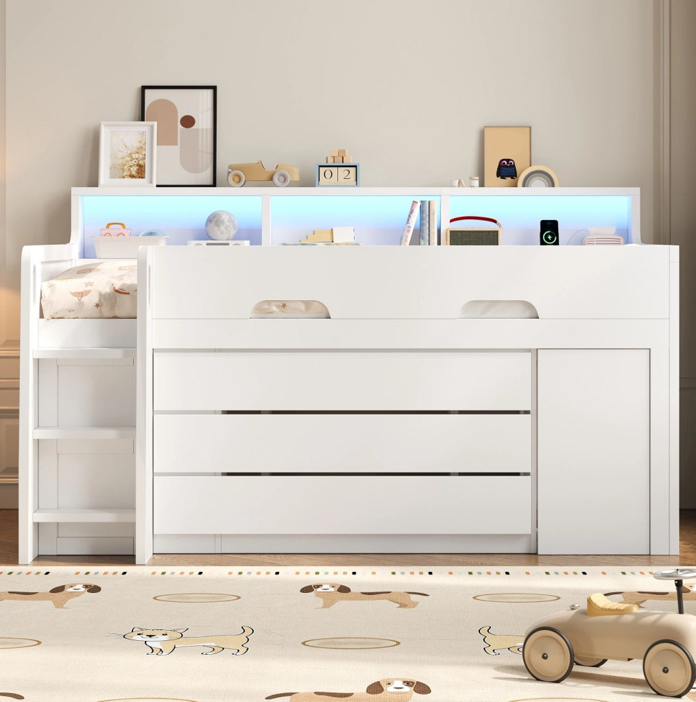 Letto a soppalco basso 90x200 cm con 3 cassetti; scrivania mobile; LED e ripiani; bianco