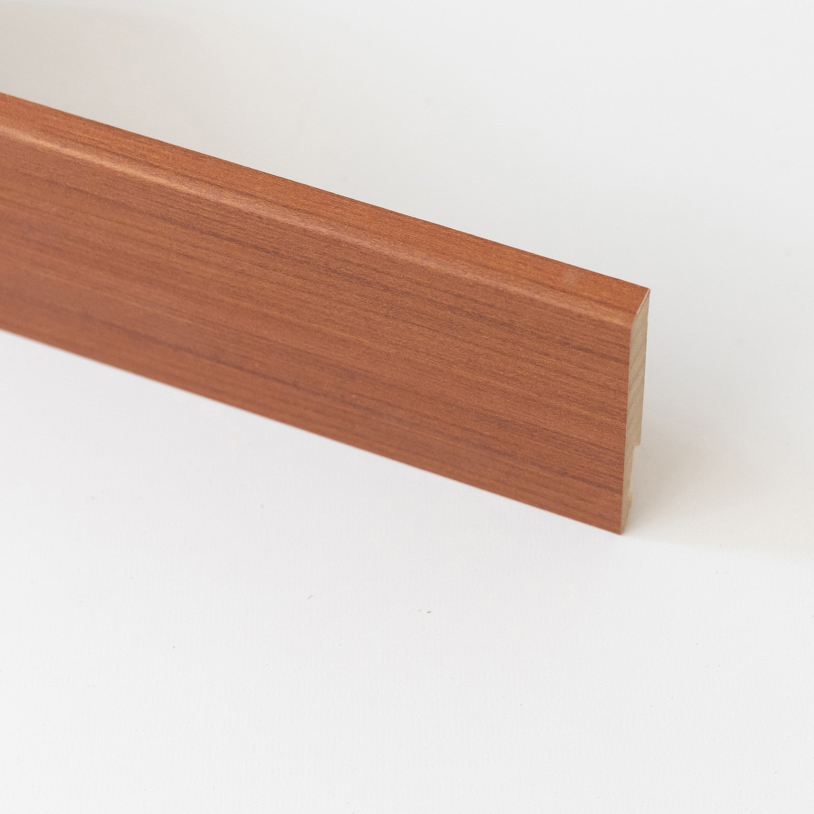 battiscopa  80x11 mm mdf 240 cm ciliegio cod:ferx.2219