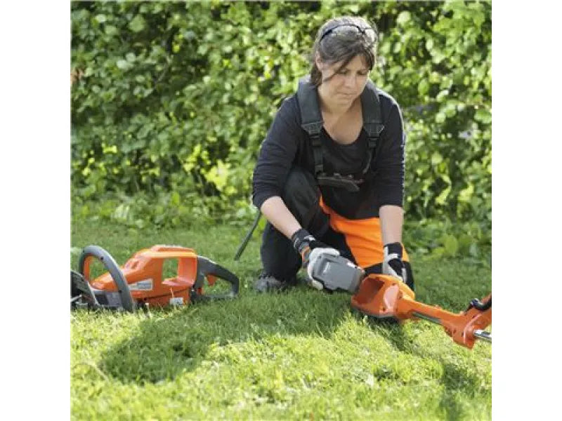 Tosasiepi a batteria Husqvarna 522i HD60 taglio 60cm senza batteria