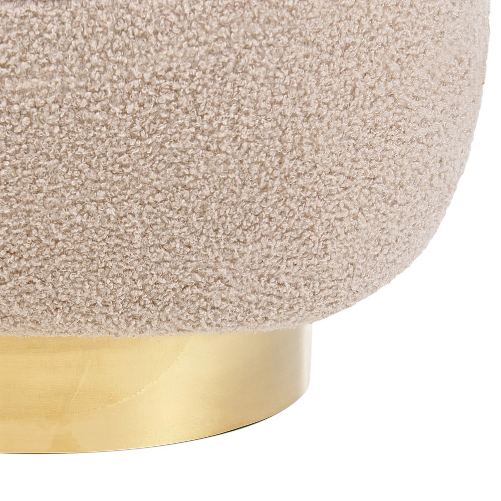 Poltrona beige in tessuto bouclé con base color oro stile contemporaneo moderno soggiorno camera da letto
