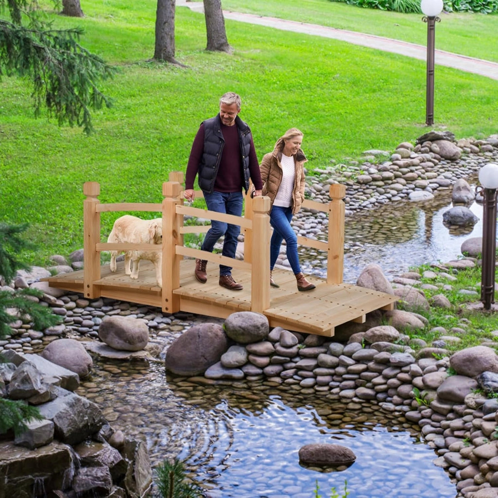 Ponte in Legno per Giardino, Ponte Decorativo con Ringhiera, 150 x 67 x 55cm (Legno Chiaro)