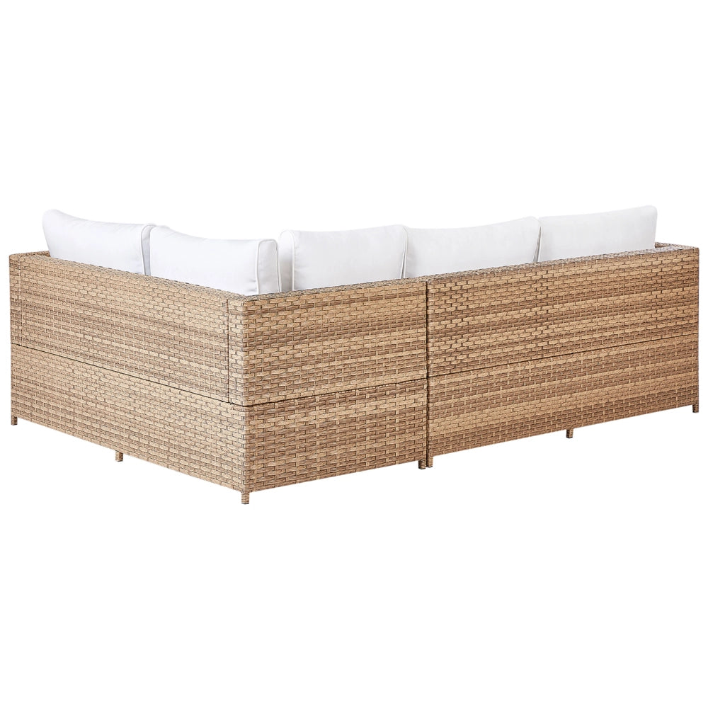 Set da giardino in rattan composto da divano angolare e tavolino in vetro con cuscini bianco sporco per esterno elegante