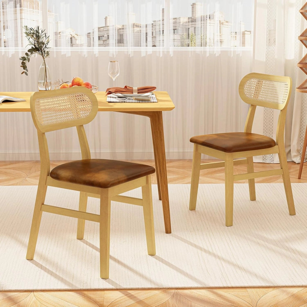 Set di 2 sedie da pranzo, sedie da cucina in similpelle con seduta imbottita, schienale in rattan PE, telaio in legno di gomma, sedia senza braccio per sala da pranzo, soggiorno (marrone