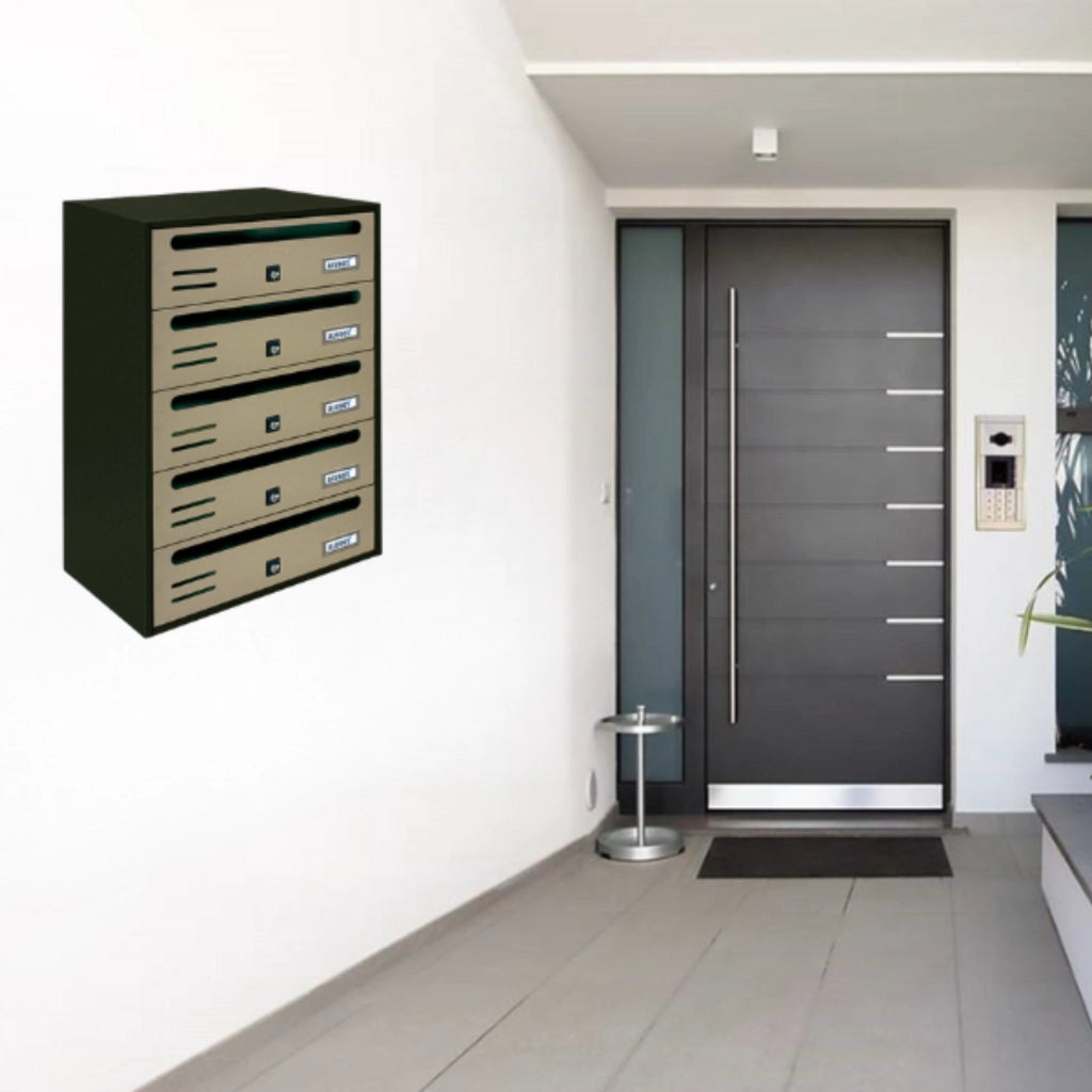 ALUBOX CUBO Cassette Postali Condominiali 5 Posti 53X38,5X25 Cm In Lamiera Zincata Cassetta Postale Condominiale Orizzontale Da Esterno E Interno Protetto COLORE: ANTRACITE E SPORTELLI SABBIA