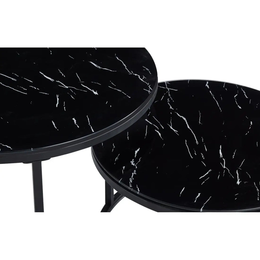 Tavolino basso nidificato MANHATTAN – Effetto marmo nero e metallo – Design chic
