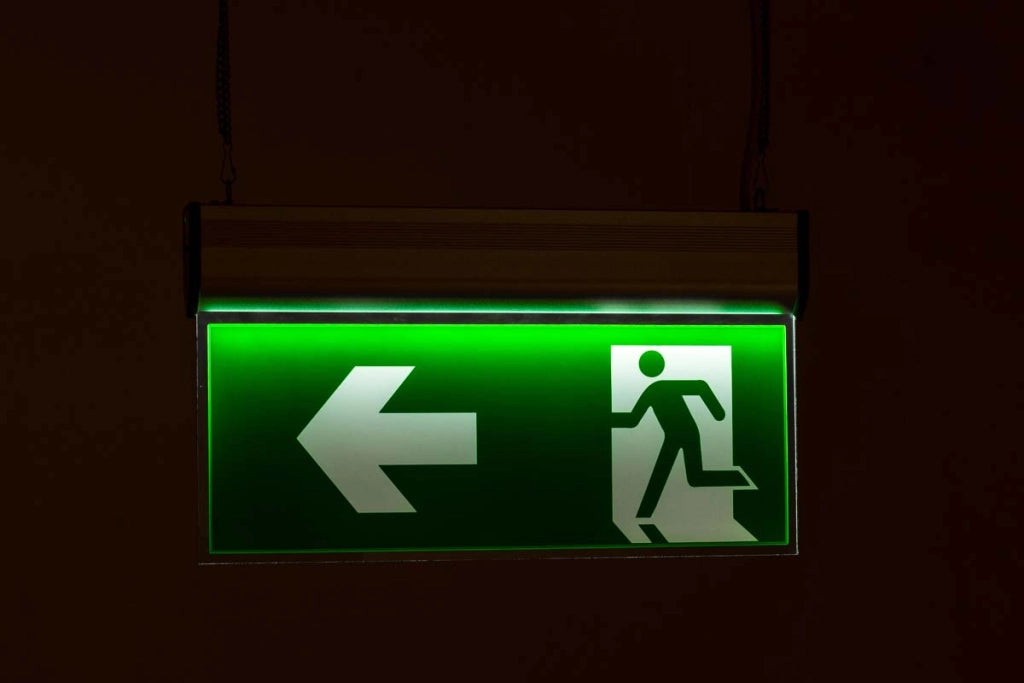 Cartello Uscita di Emergenza Bifacciale C200RL verde