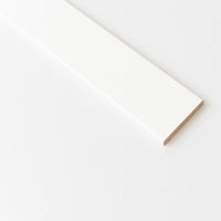 coprifilo in mdf bianco r6 mm.10x70x2400 cod:ferx.2254