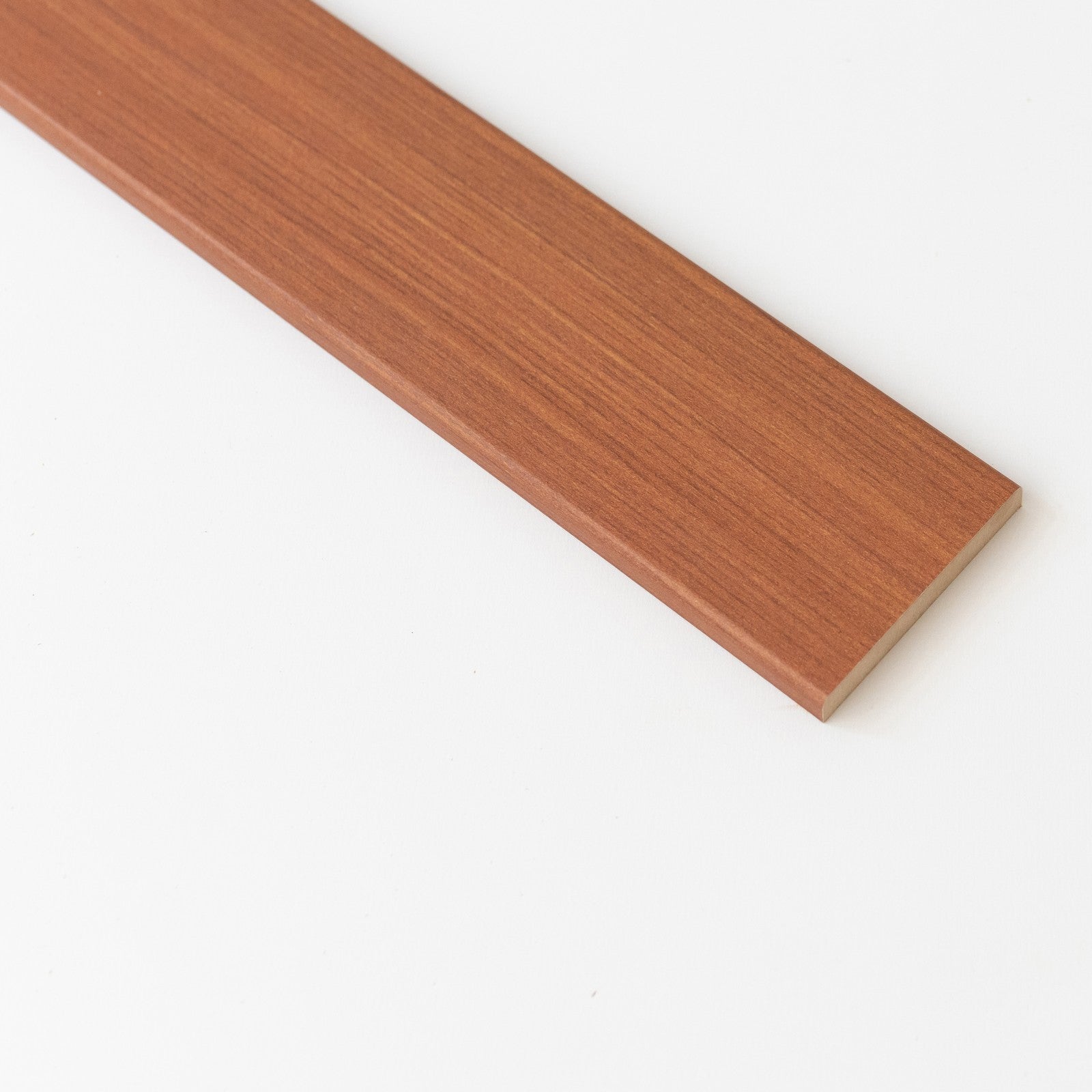 coprifilo in mdf noce tanganica r6 mm.10x70x2400 cod:ferx.2261