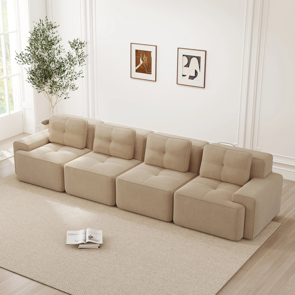 Divano modulare basso in velluto a coste beige; seduta profonda 382x104x69 cm
