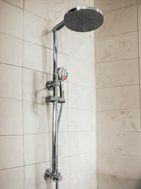 Colonna doccia completa in ottone regolabile in altezza e profondità