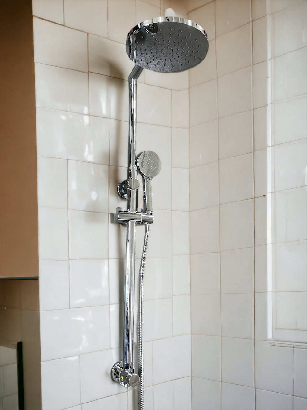 Colonna doccia completa in ottone regolabile in altezza e profondità