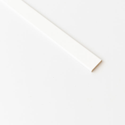 piattina mdf bianca mm.6x30x2400 cod:ferx.2289