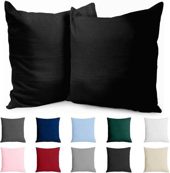 Cuscino coprente 50x50 cm di cotone rinforzato (set di 2) - Nero - Tessuto compatto con 57 fili/cm² - Cuscino coprente 50x50 cm - Certificato Oeko Tex - 

Modello: 
Dimensioni: 50x50 cm
Densità: 57 fili/cm²
Certificazione: Oeko Tex