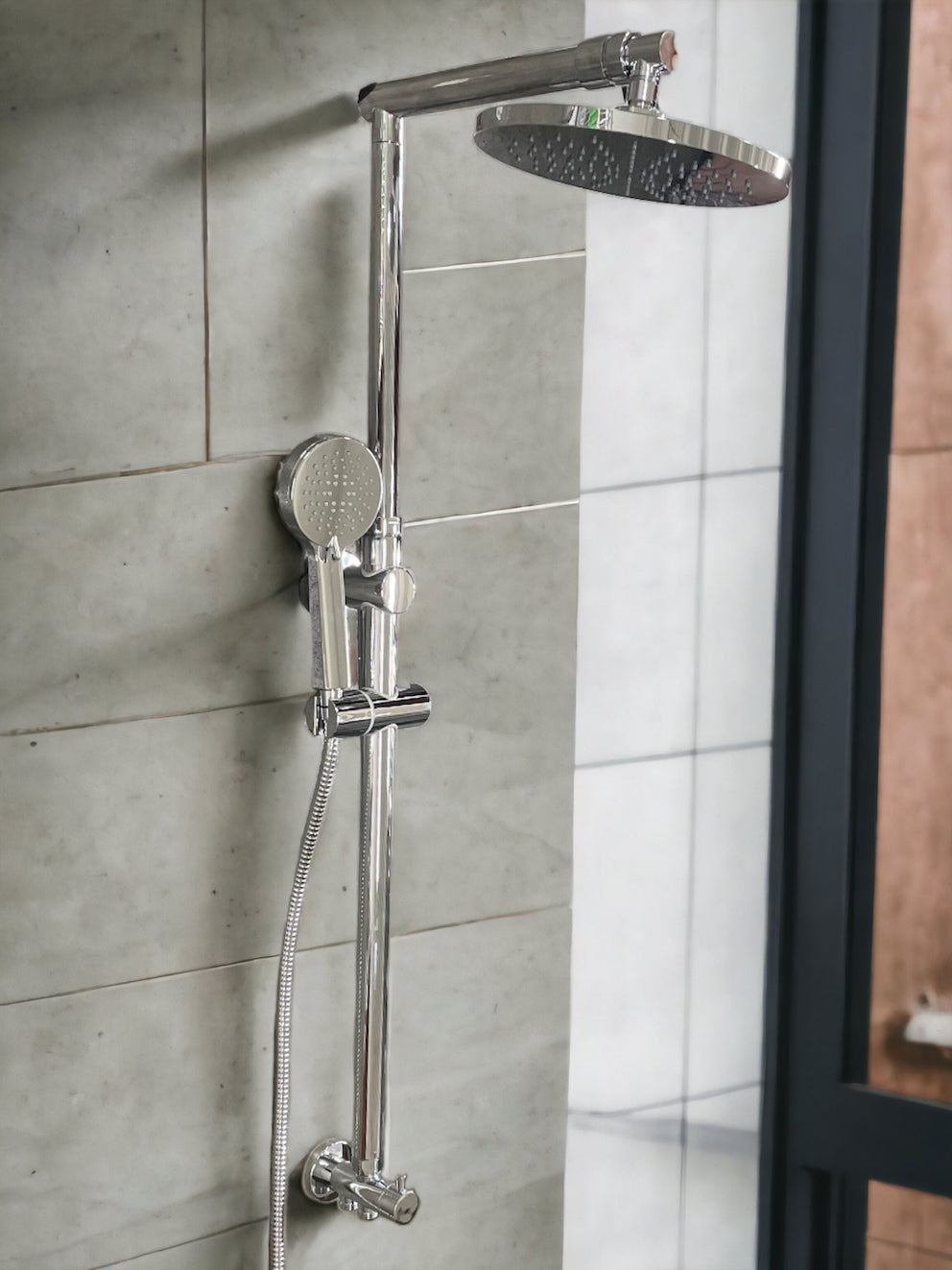 Colonna doccia completa in ottone regolabile in altezza e profondità