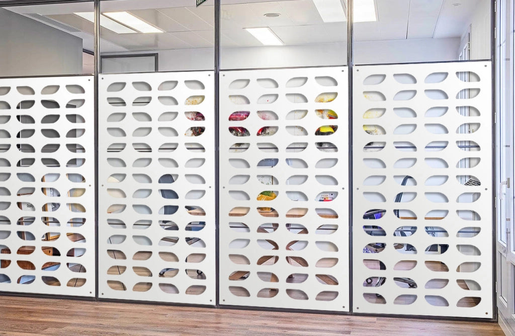 GLOBECROSS - Pannello in PVC traforato - Parasole Misura: 47x94 cm, Colore: bianco