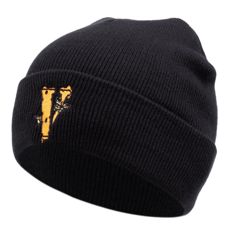 Cappelli invernali caldi con ricamo a farfalla V, colore nero.