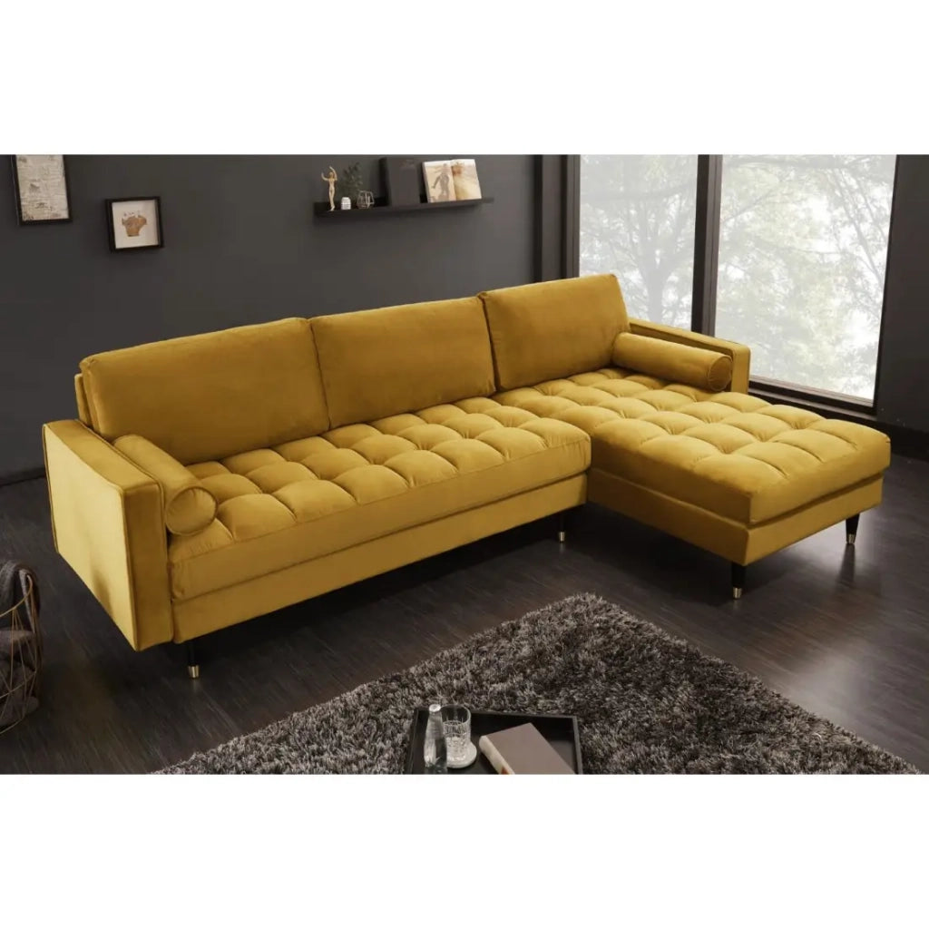 Divano ad angolo KOLIRI giallo senape con pouf – 5 posti, angolo a destra