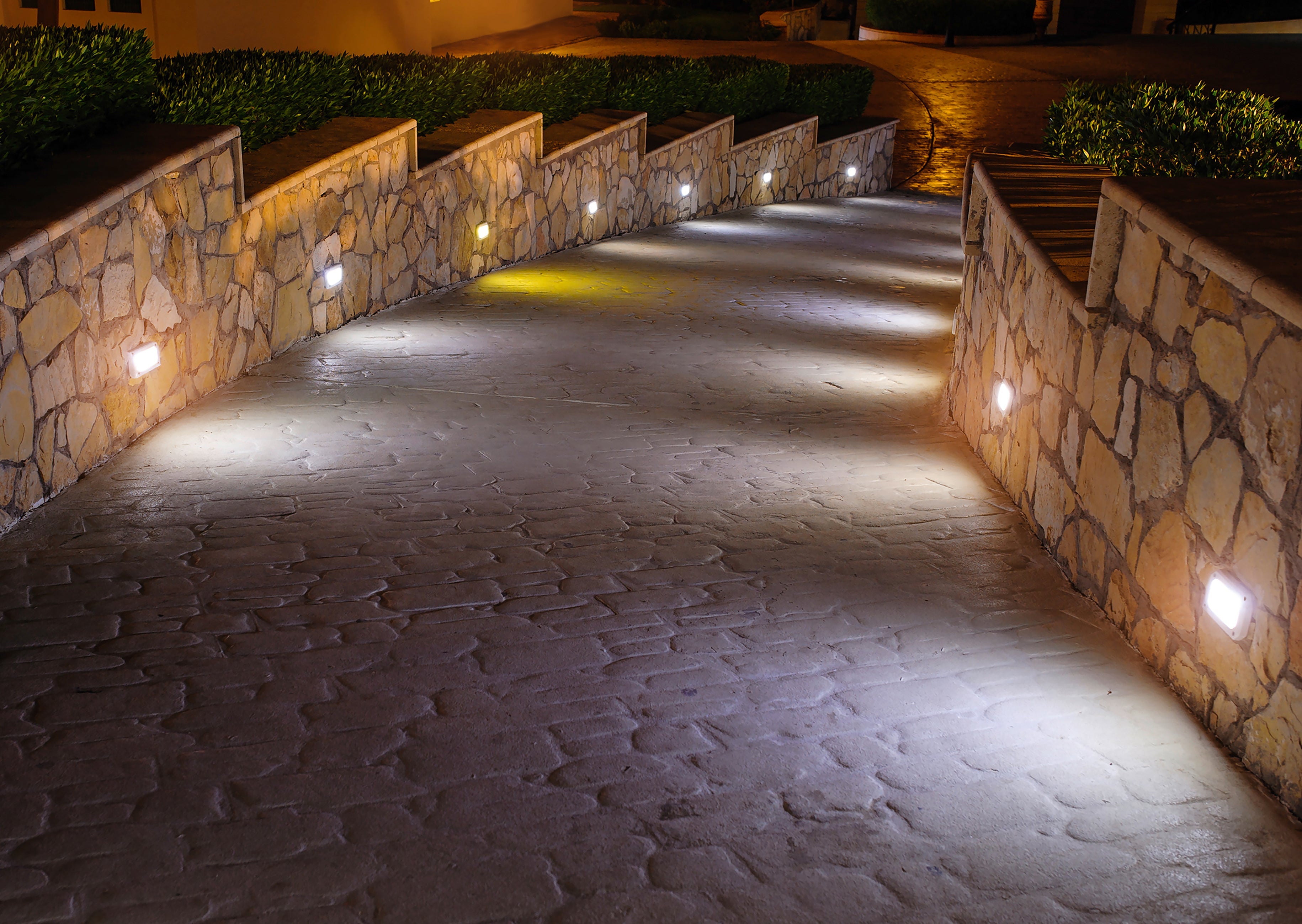 Applique da Esterno a Led in Alluminio Bianco Opaco